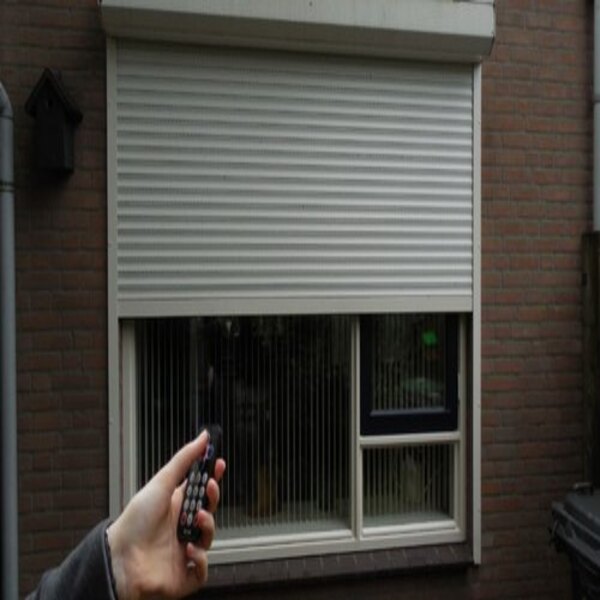 Vivid Marketing Company+Remote Shutters with Electronic Motor and Remote